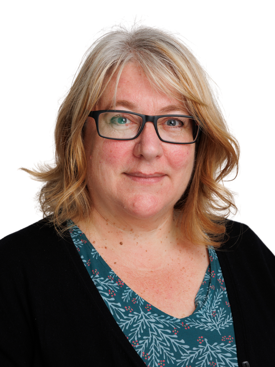 Lisa Niklaus divisional director for emergency medicine at Newham Hospital headshot